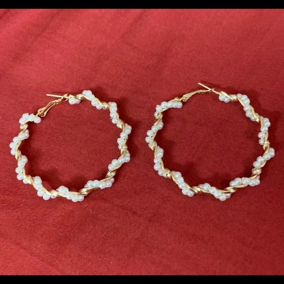 Pearl hoop earrings - Picture 4 of 6